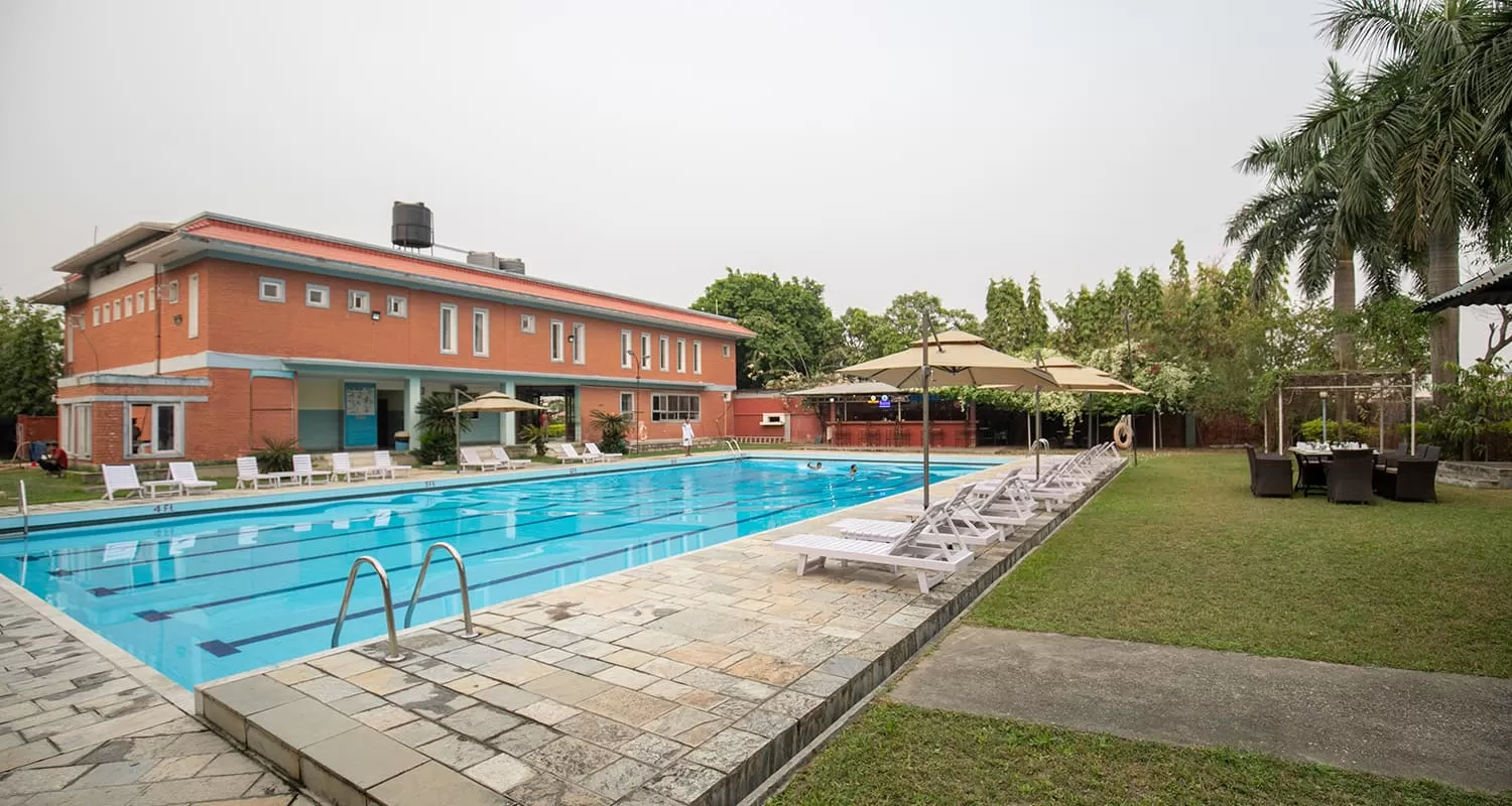 Swimming pool