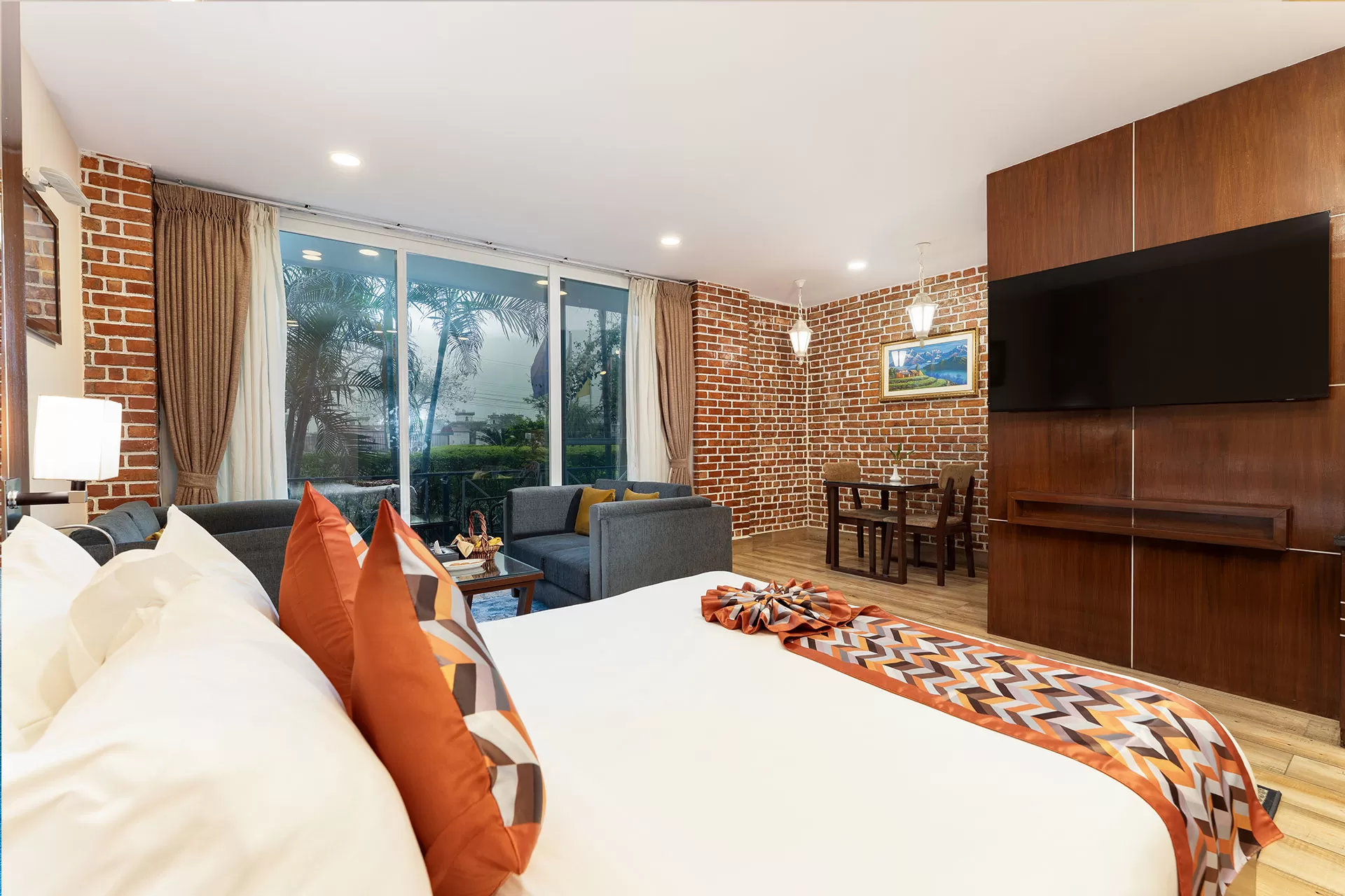 Junior Suite Room