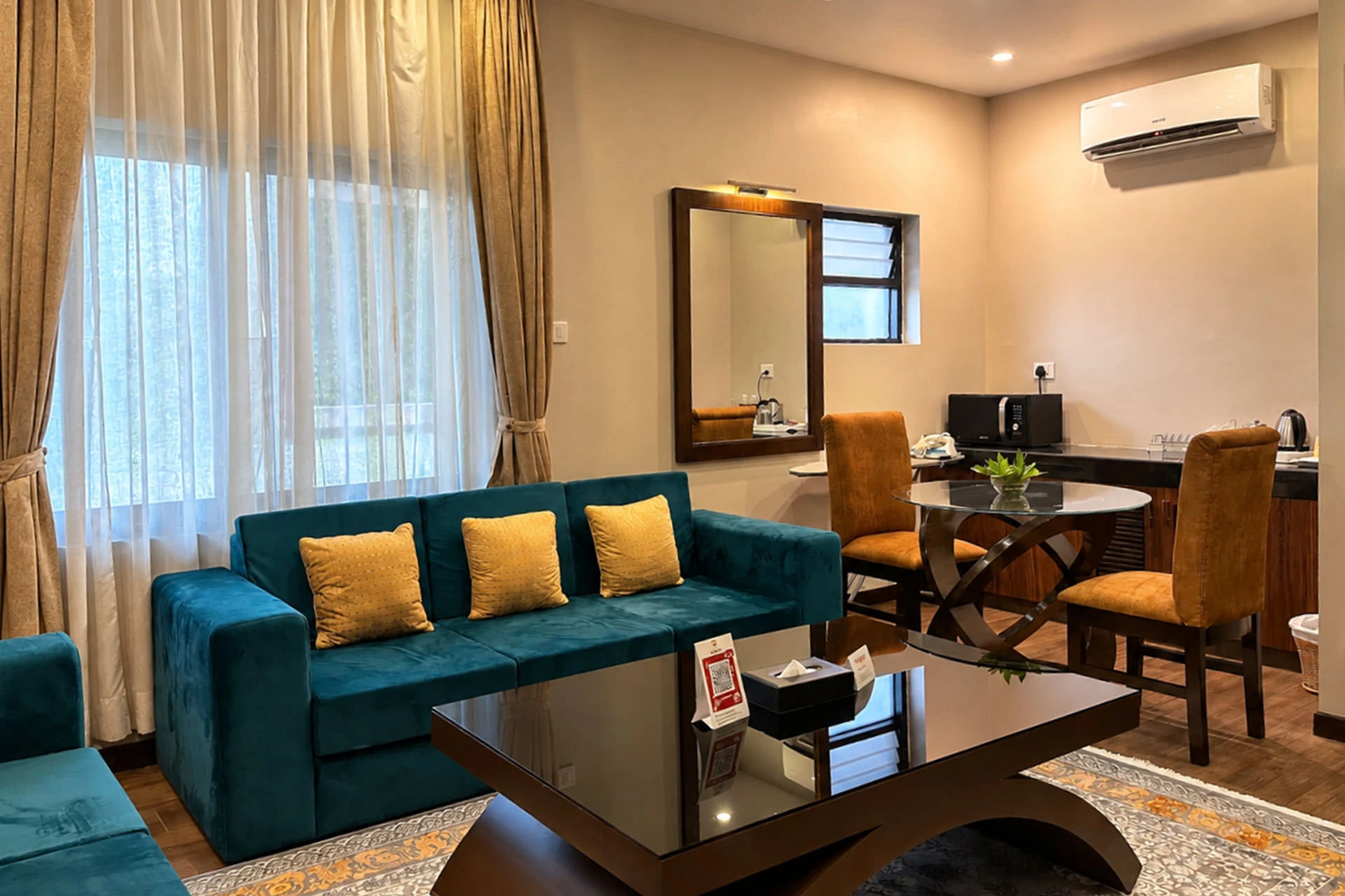 Premium Suite