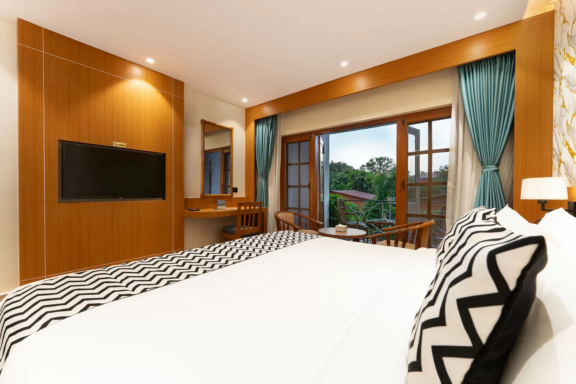 premium Deluxe Room